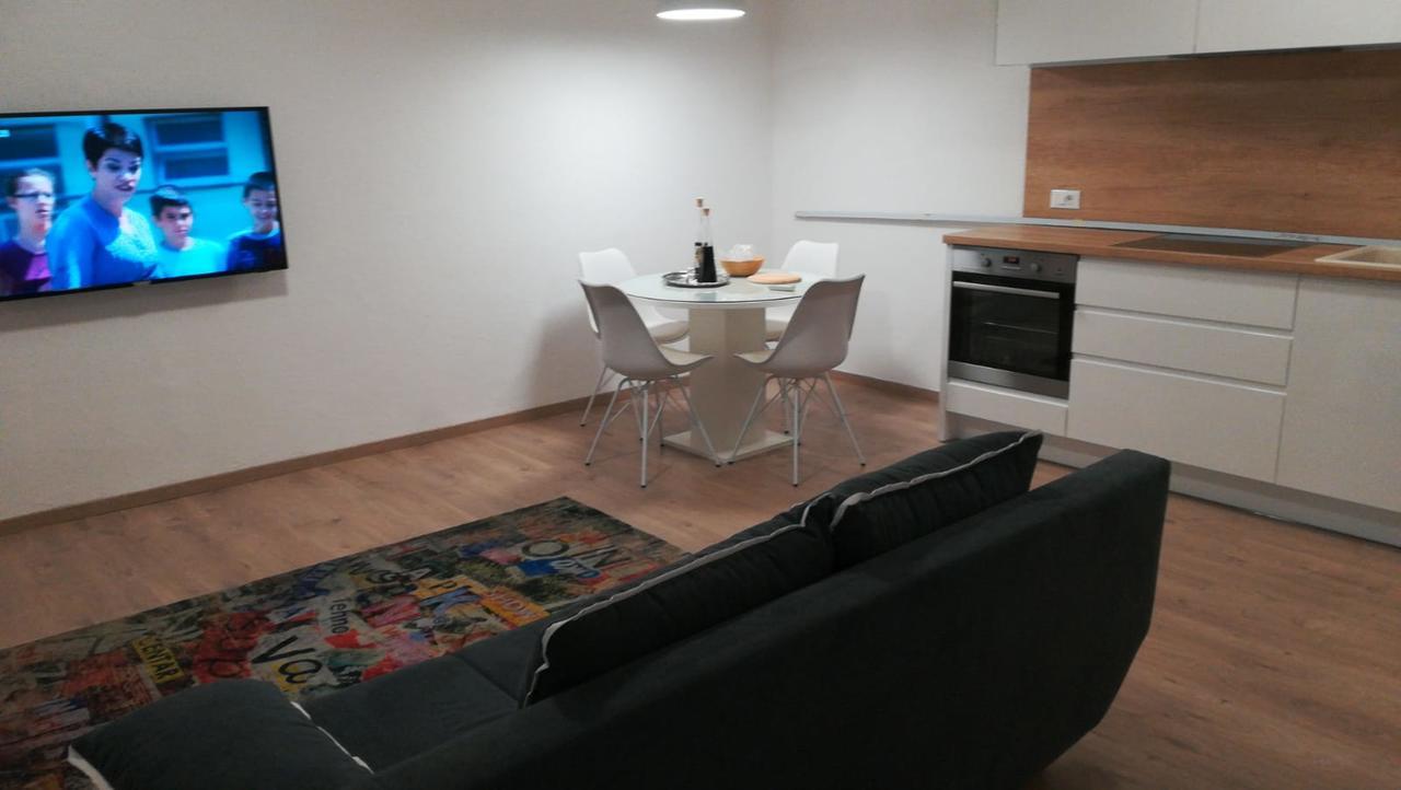 Centar Guest House Макарска Екстериор снимка